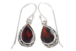 Kolczyki srebrne granat K171