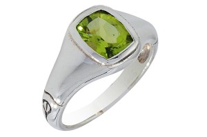 Pierścionek srebrny oliwin    P187