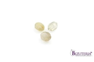 BRI36. Kwarc z rutylem owal, fasetowane 13x9mm  8,8ct