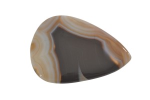 Agat bended 59x43mm 25,1g. 38.