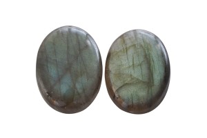 Labradoryt 22x16mm 7,3g. 38.