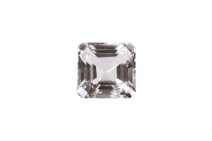 kam F topaz biał. asscher 6