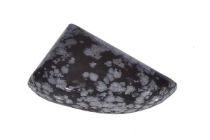 Obsydian śnieżno-płatkowy 28,6x18,4 5,7g. 26