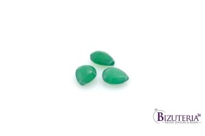 BRI24. Onyx  krople, fasetowane 8x6x3mm  5,45ct
