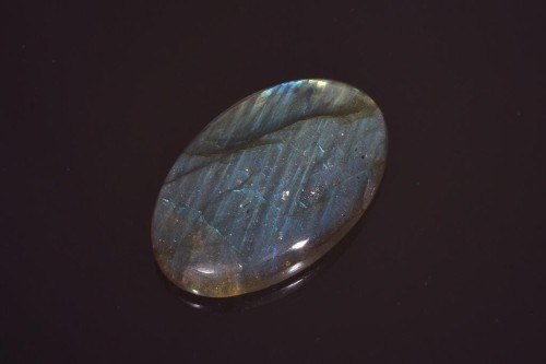 Labradoryt 36,7x23,2 9,9g 1.